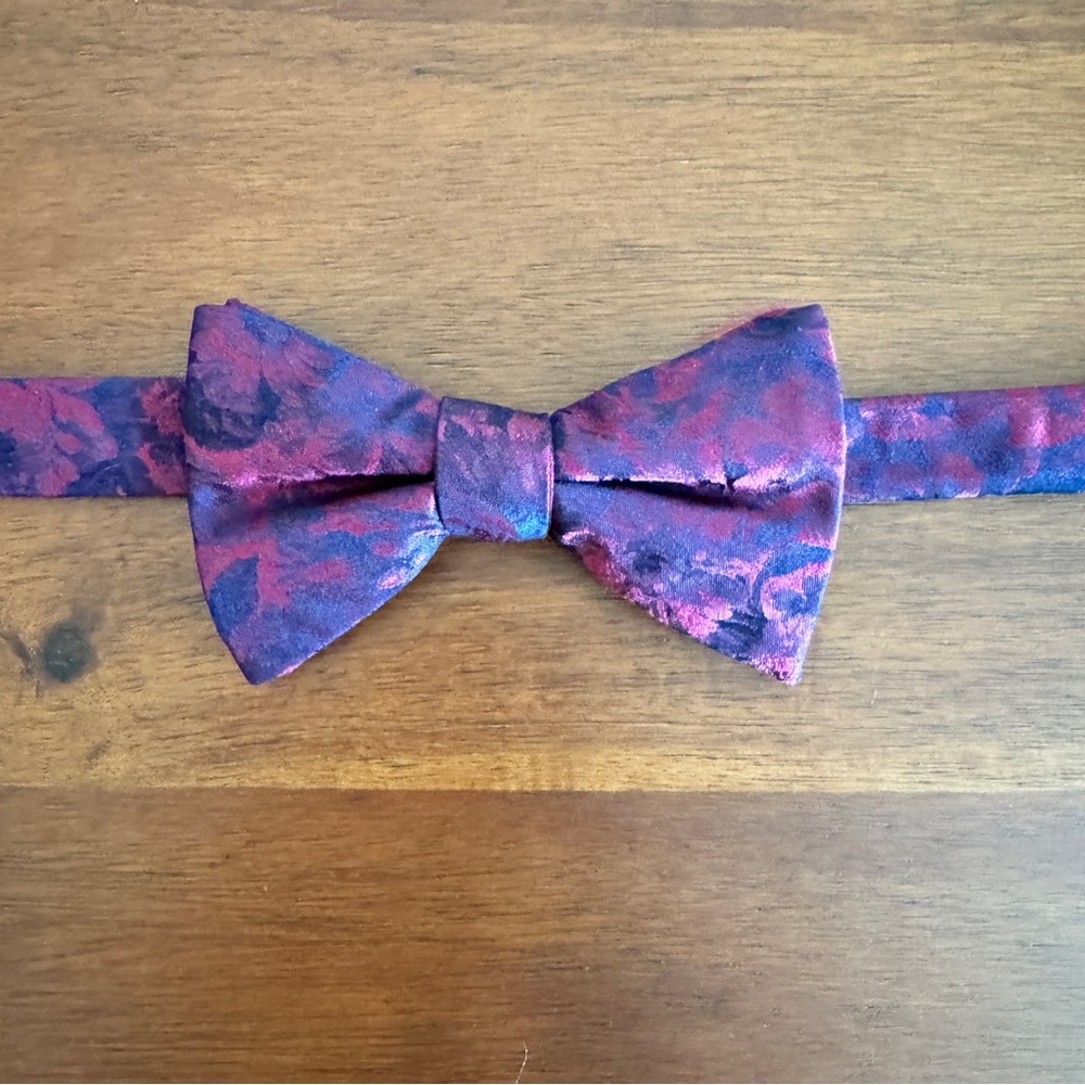 Floral Express bow tie